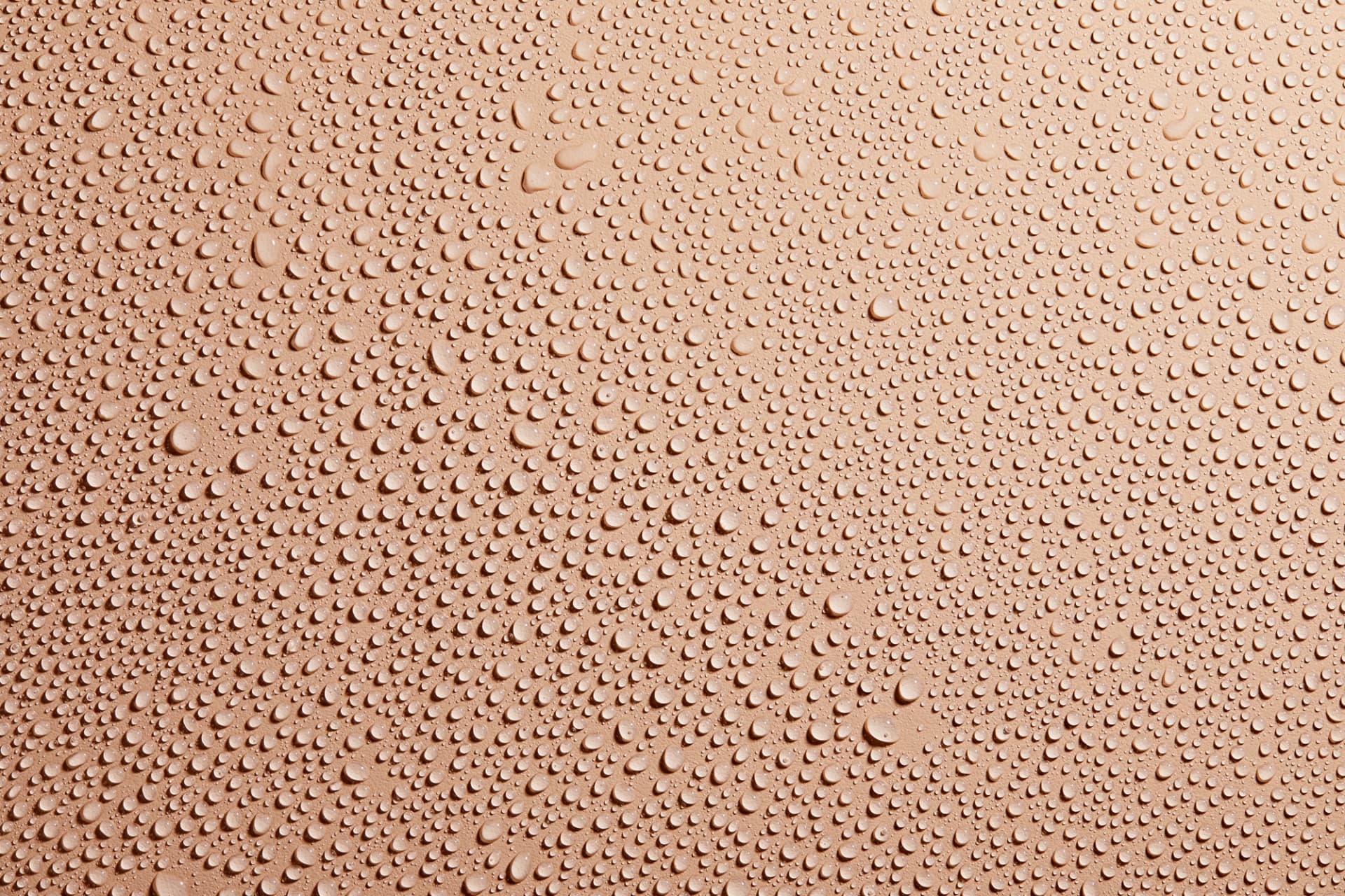 Sirolo-colored water droplets on Prota Fiori material
